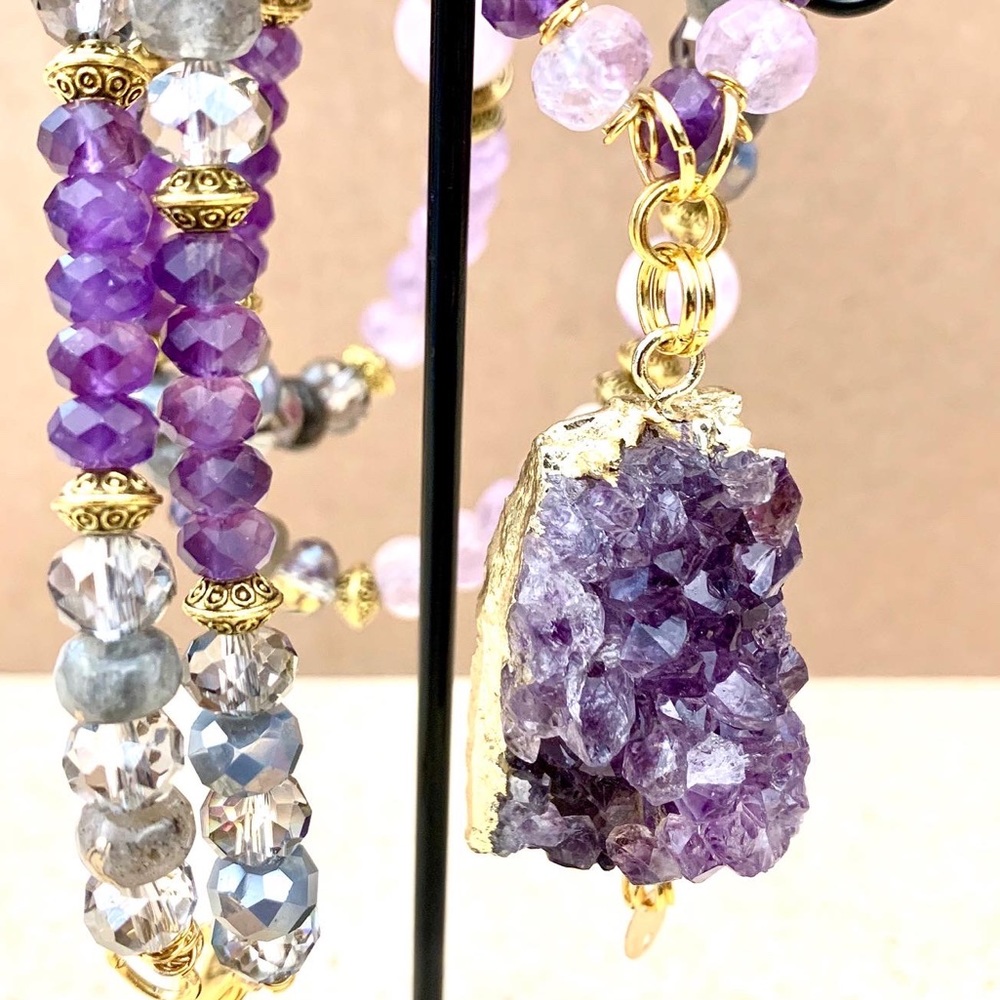 Amethyst, Labradorite, Morganite, Jade & Crystals